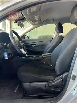 نیسان سێنترا